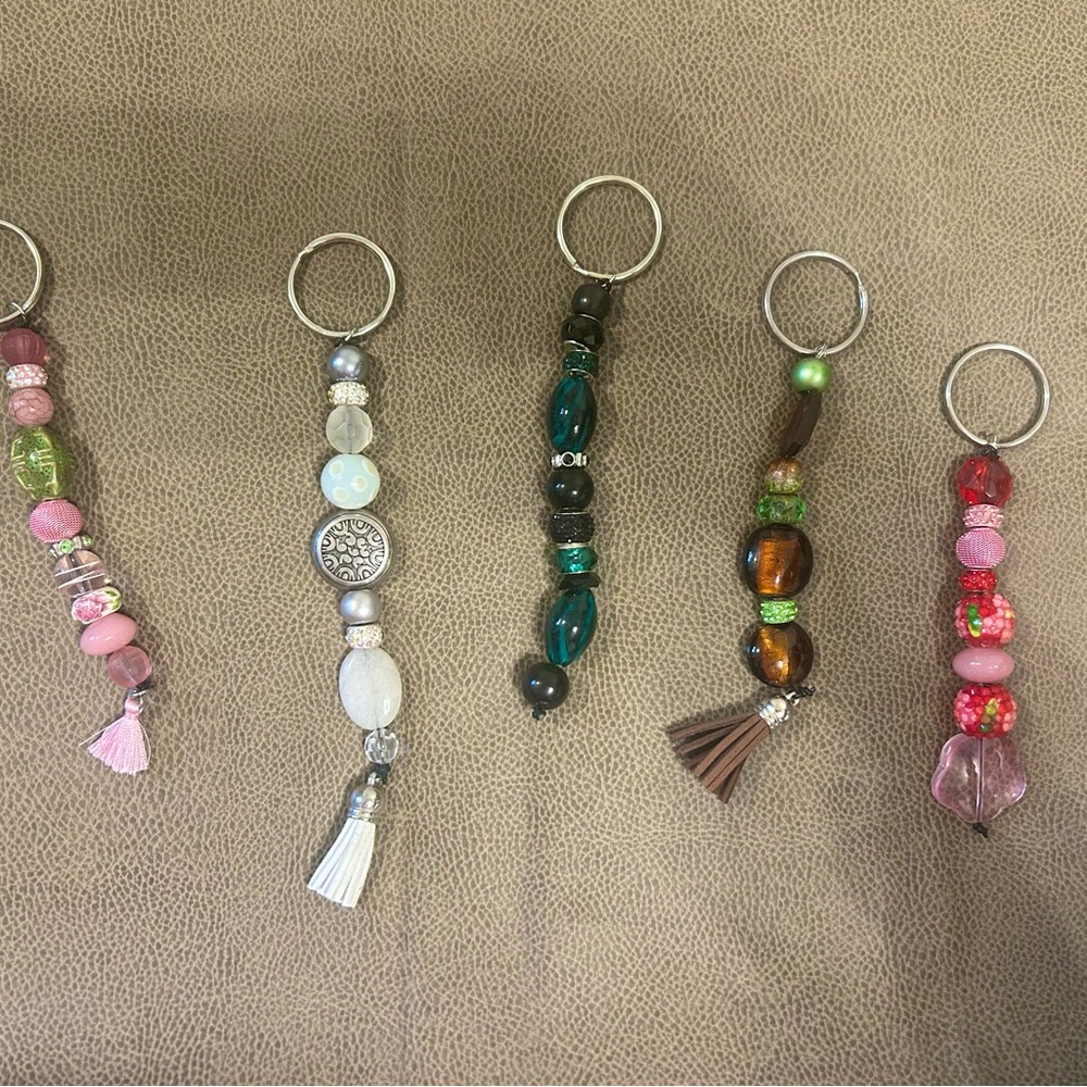 Elegant Beaded Keychain Set - Multicolor